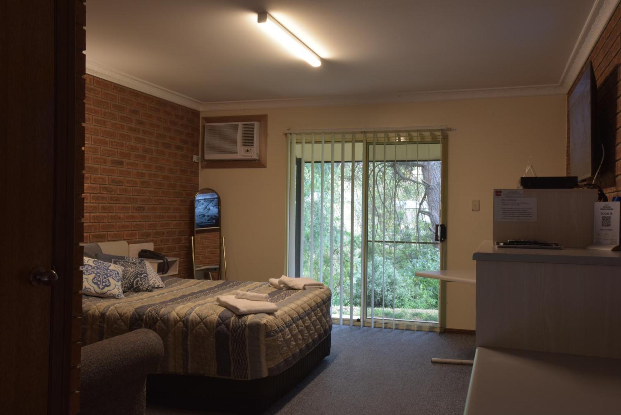 Burra Motor Inn Exterior photo